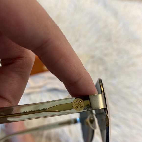 Tory Burch Sunglasses - Picture 3 of 5